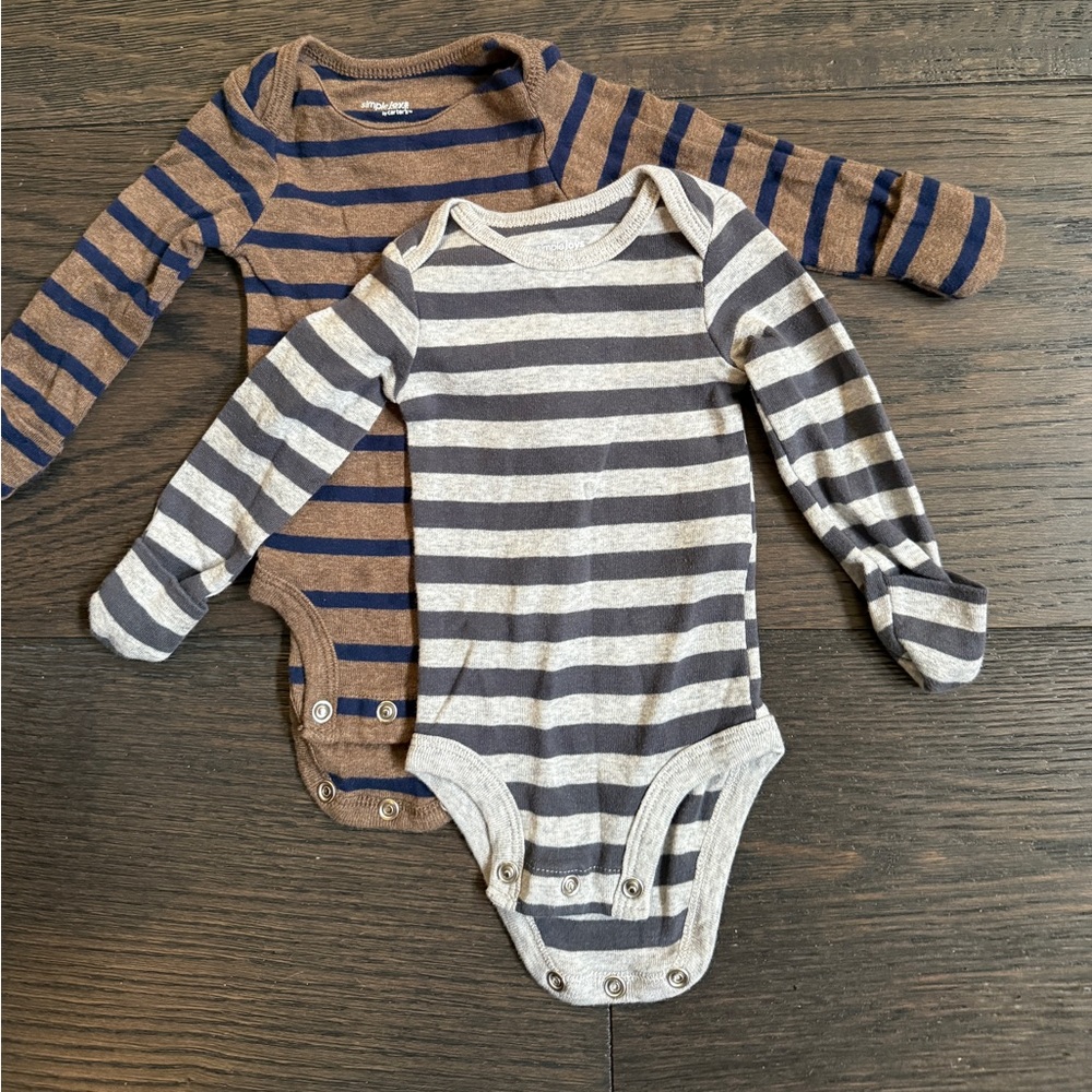 Simple joy’s by Carter’s 2 pack long sleeve onesies